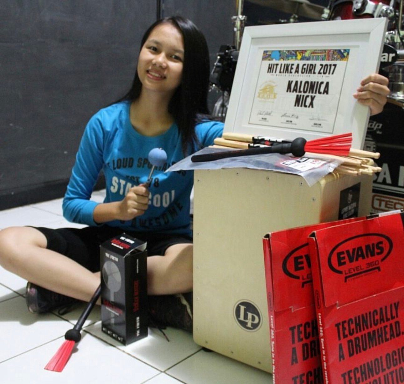 Hadiah Juara Hit Like A Girl World Percussion 2017